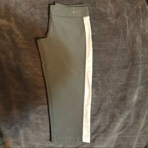 Nike Capri Leggings
